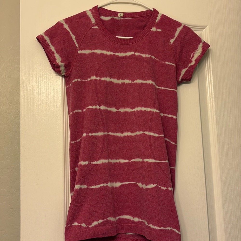 Lululemon pace rival shirt